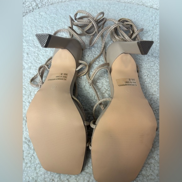 WILD DIVA Laceup heels color nude leather size 8 /NEW - Picture 10 of 11